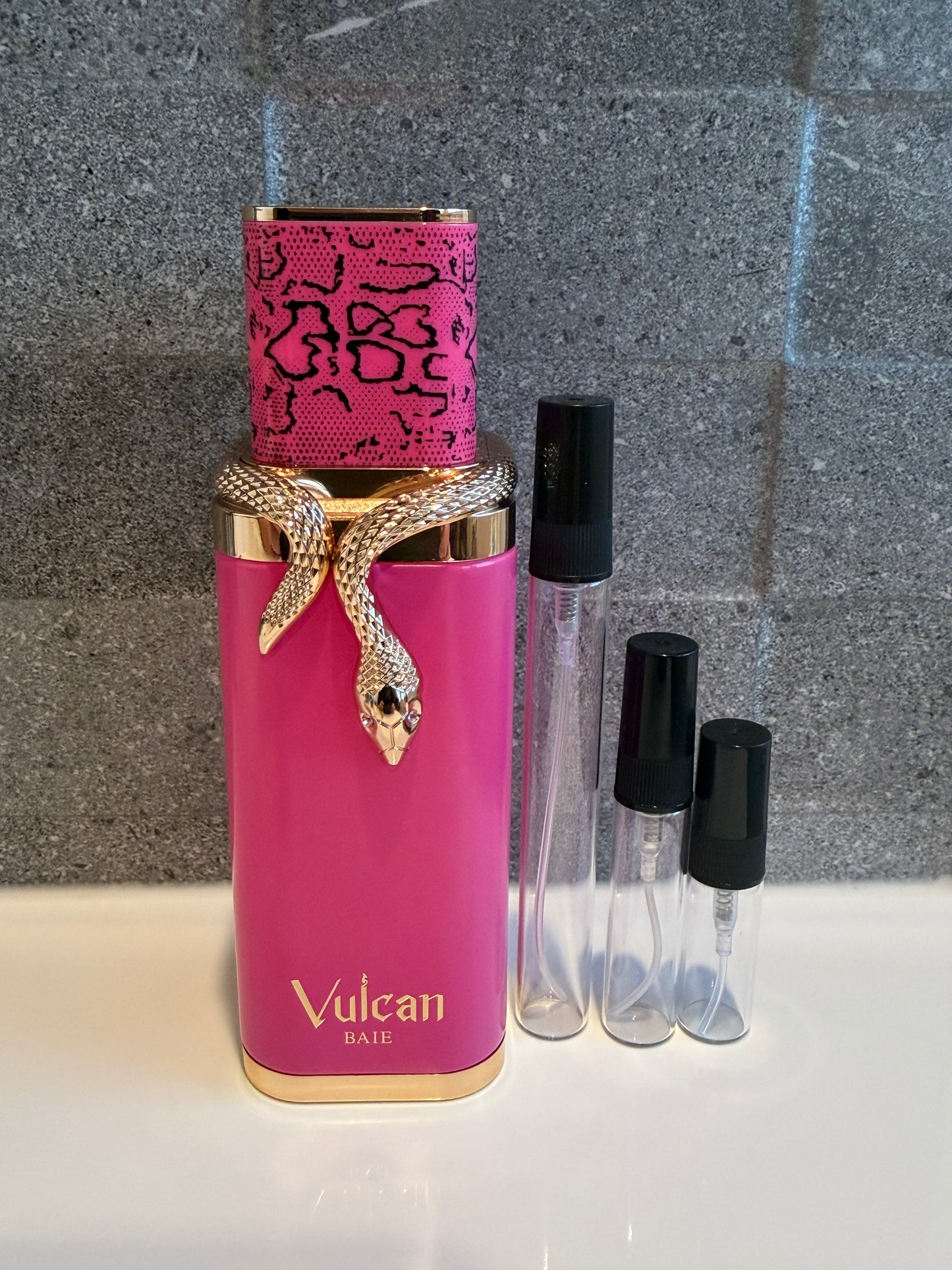 French Avenue - Vulcan Baie Decant