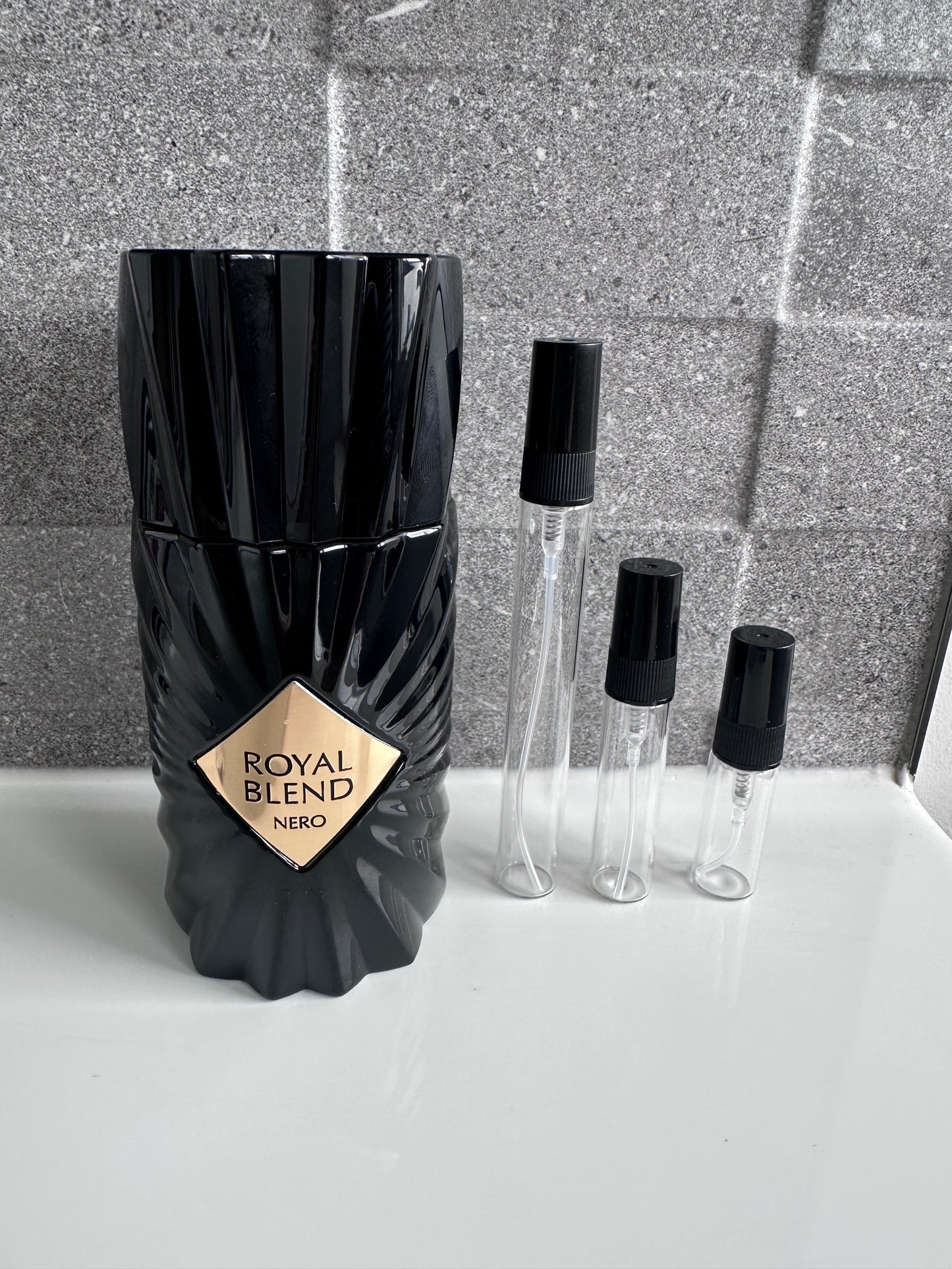 French Avenue - Royal Blend Nero perfume decant bottle sizes NZ