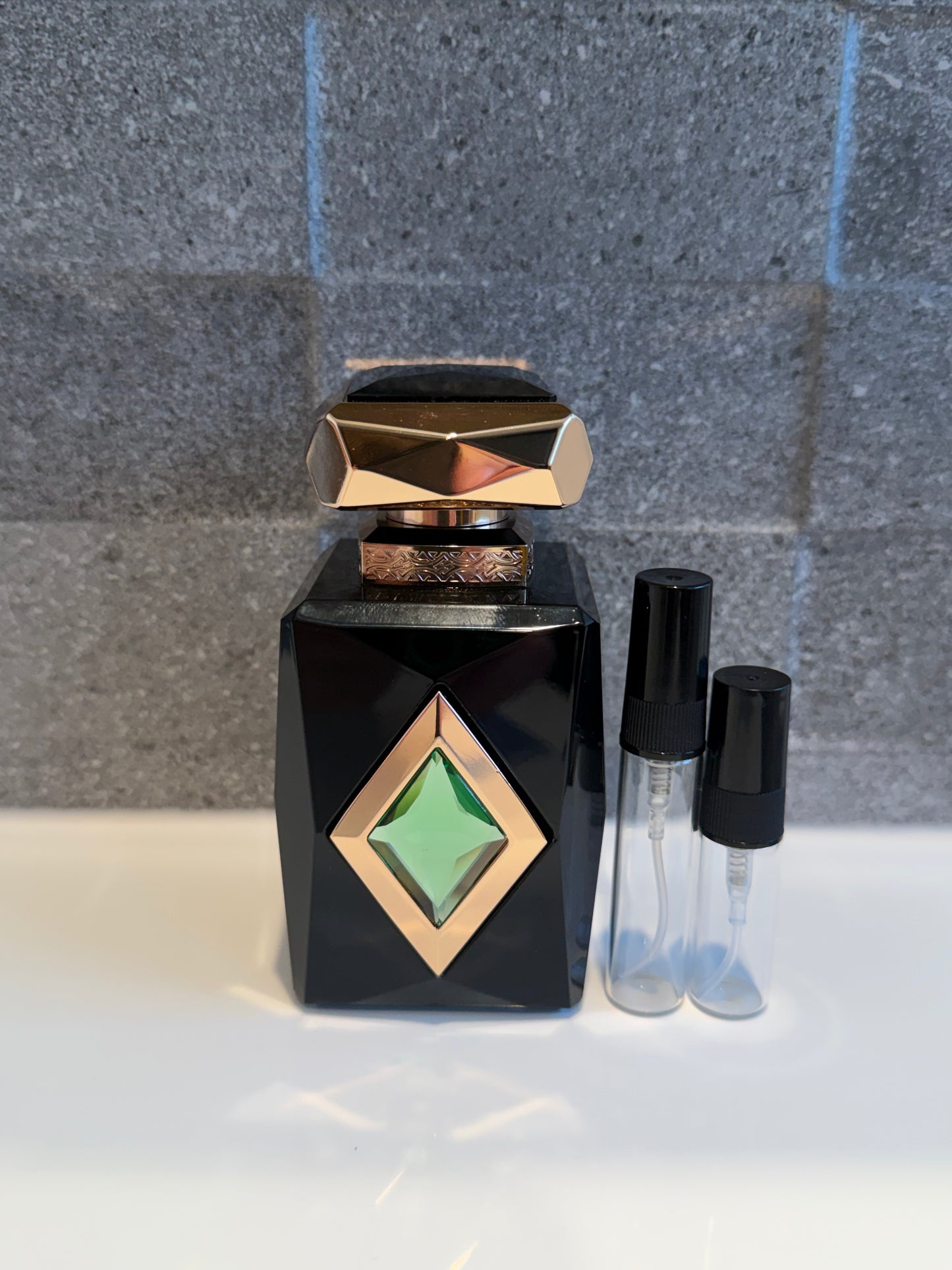 French Avenue - Iris Patchouli Decant
