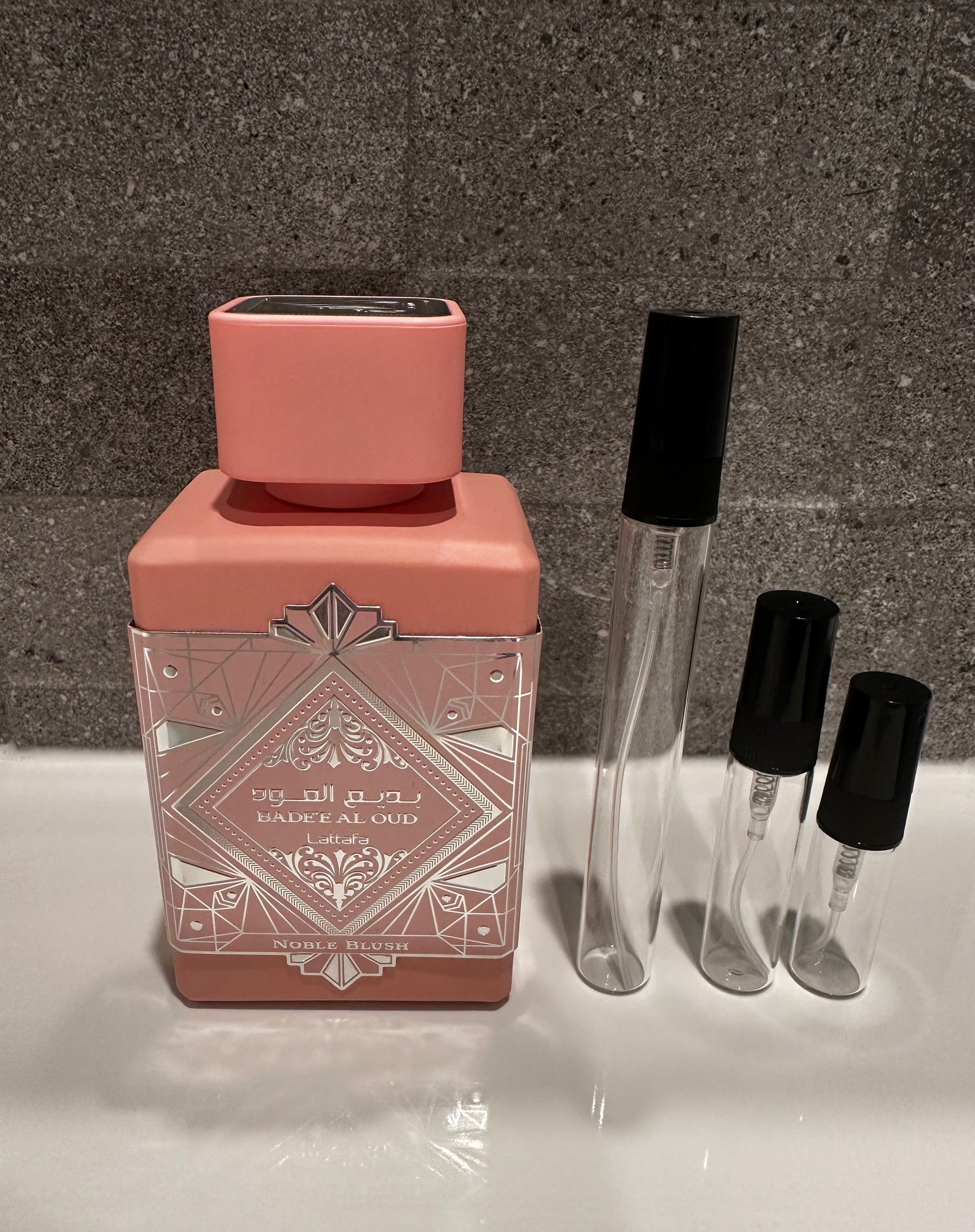 Lattafa Bade'e Al Oud Noble Blush perfume decant NZ