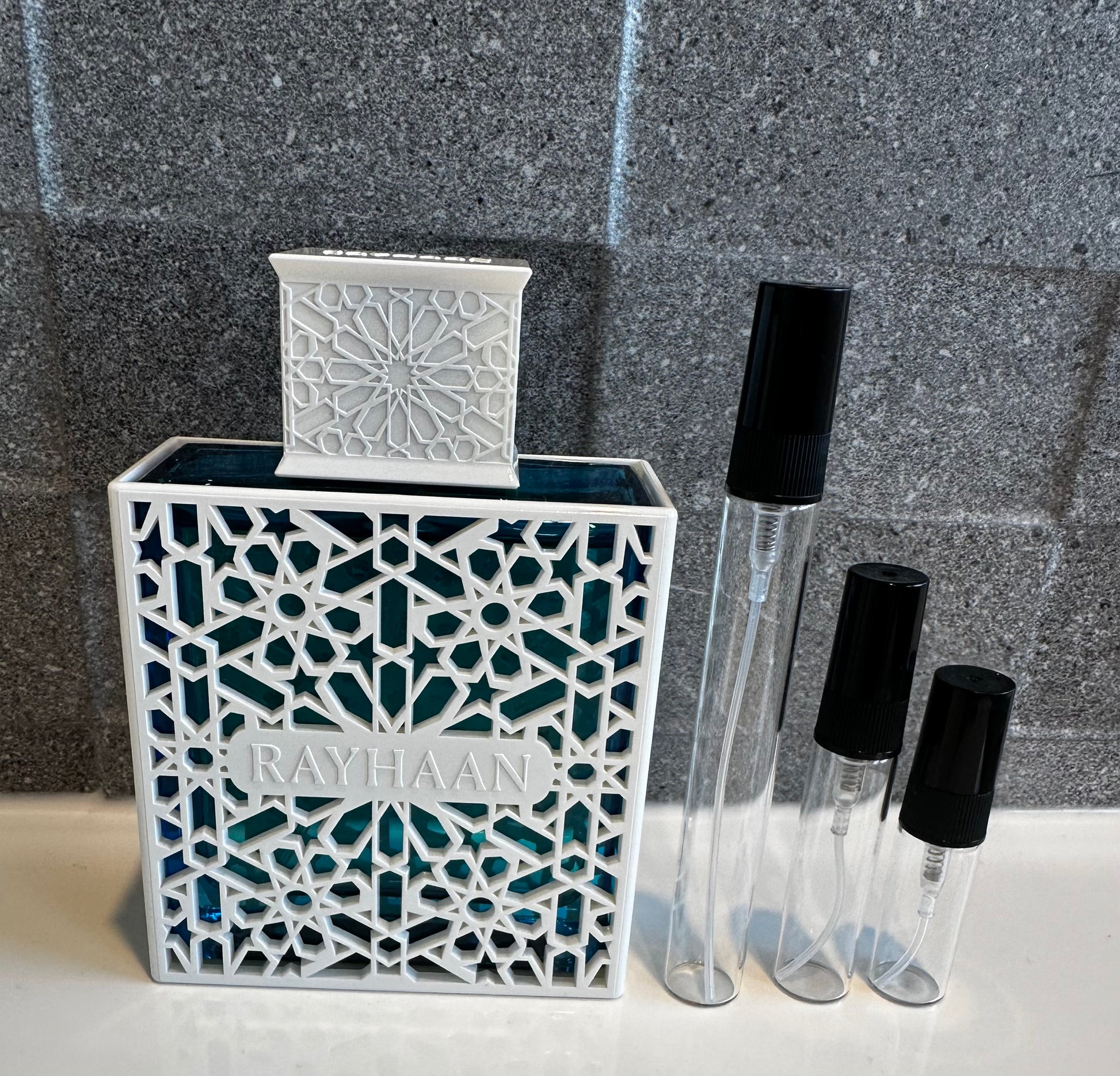 Rayhaan Azul decant sizes